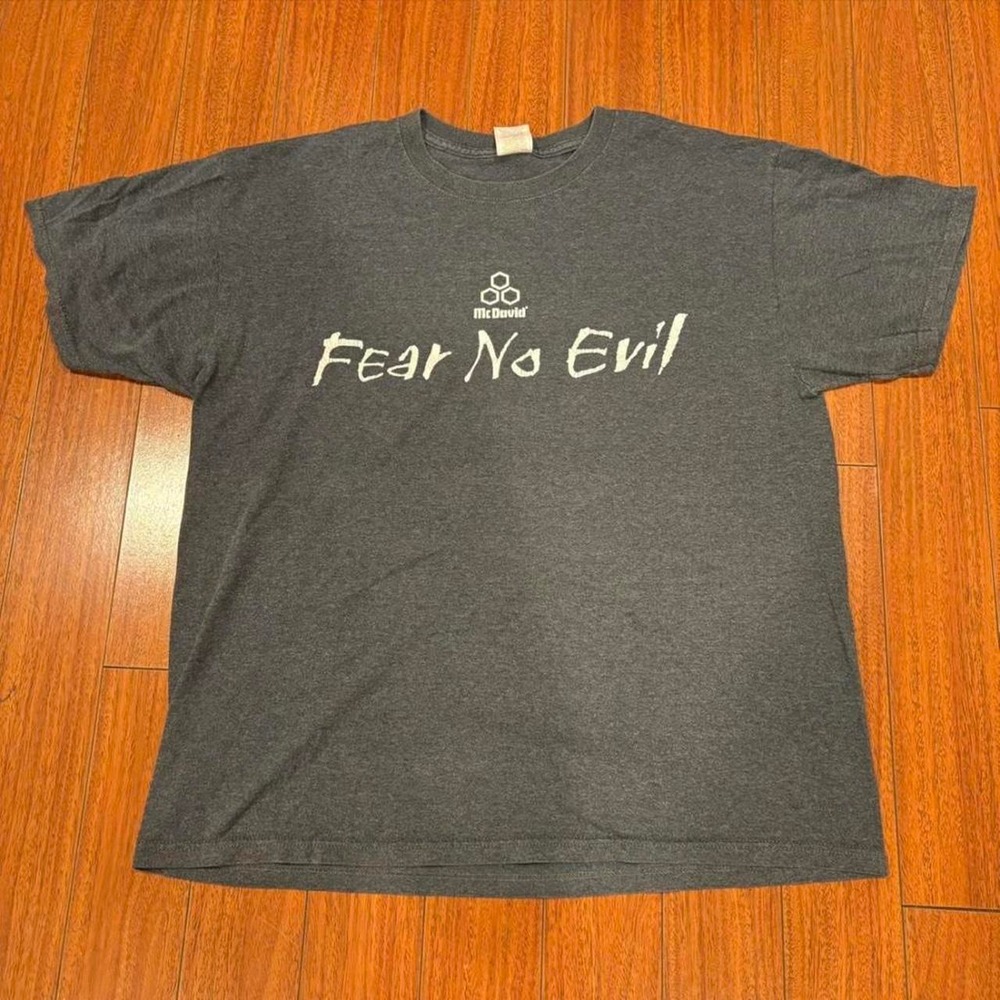 McDavid Fear No Evil Graphic T-Shirt Charcoal Gray Fruit of the Loom Large skate